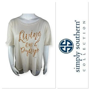 NWT Simply Southern top with "Living on a prayer" on front one size
